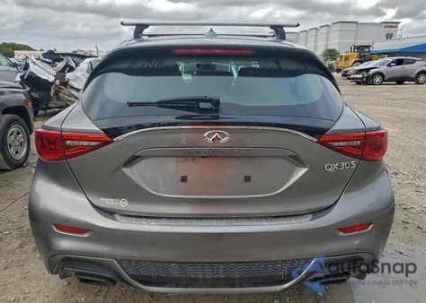 2017 Infiniti Qx30 Base z USA, uszkodzony, nr VIN SJKCH5CP9HA018902